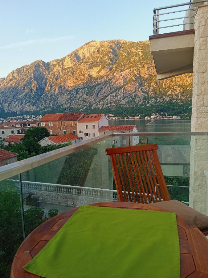 Apartments With Sea View In Prcanj Kotor Eksteriør billede
