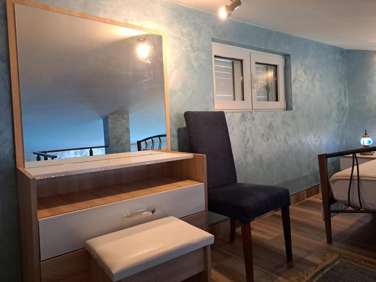 Apartments With Sea View In Prcanj Kotor Eksteriør billede