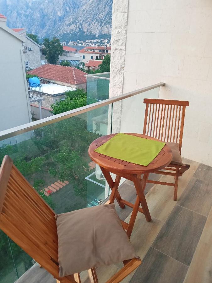 Apartments With Sea View In Prcanj Kotor Eksteriør billede